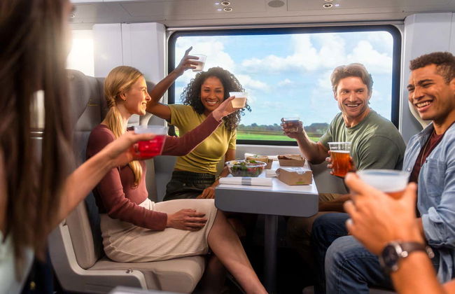 Tren de alta velocidad Brightline entre Miami y Orlando - Foto 2