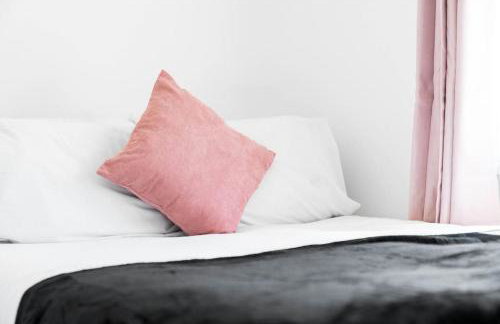 Family Contractors 3 bed house free parking sleeps7 - Foto 50