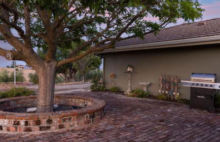 4.5 Acre Secluded Ranch w Panoramic Views • Fire Pit Olive Ranch by AvantStay - Foto 82