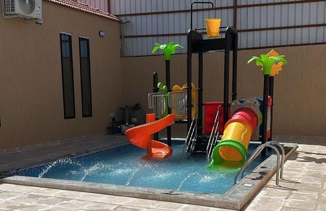 Chalet - Sleeps 9 & Free Parking - Foto 1