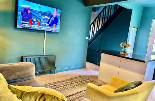 4 Bedroom House - DISC0UNTS - Parking, Contractors, Group, Family - Foto 21