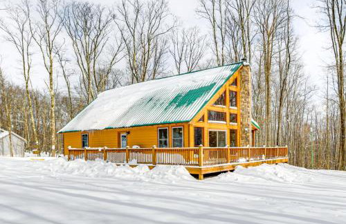 Hike, Ski and Raft Terra Alta Cabin with Large Deck - Foto 22