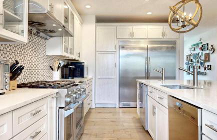 Family Tides by Bayley Vacation Rentals - Photo 11