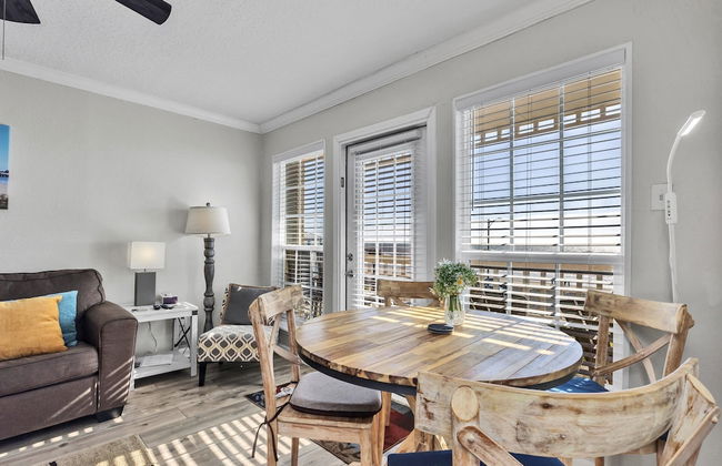 The Victorian Condos - Foto 22