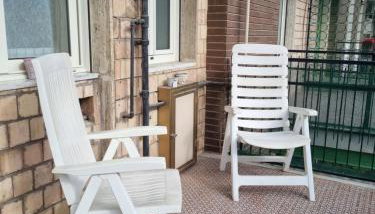 STARE A NAPOLI e RAGGIUNGERE SPLENDIDI DINTORNI - Foto 2