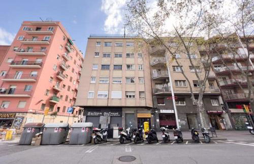 BeBarceloner Sant Andreu Apartments - 3 bedrooms - Photo 5