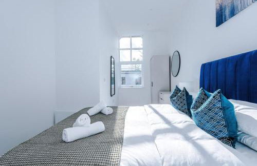 Stylish 1-Bedroom Getaway in Sale - Photo 53