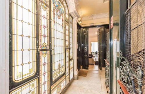 M&F Apartaments Gran Via - Photo 38