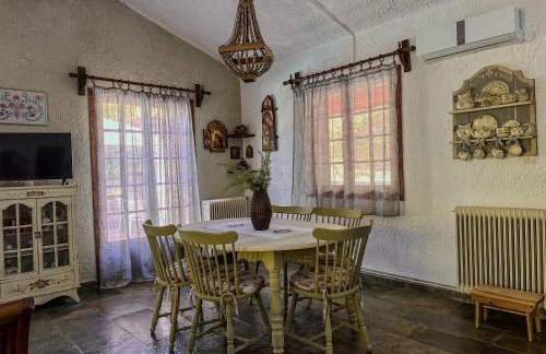 Casa Calma Country Villa Escape with Private Pool - Photo 8