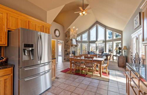 Lakeside Haven Dock/Slip Fire Pit Game Room Kayaks - Foto 22