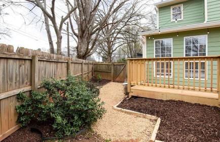 Lux Home-mins to Truist Park wKing pet friendly - Foto 45