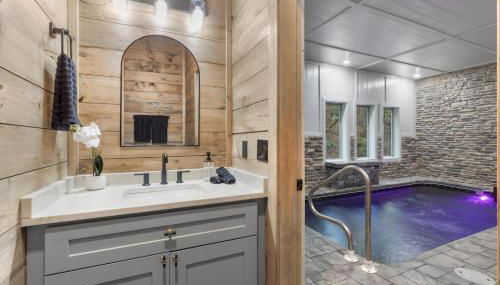 Burch's Bear Splash 4 Bedroom Cabin - Foto 5