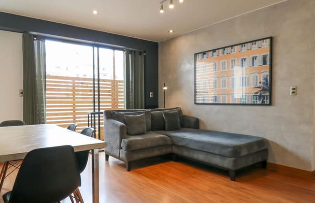 w Picturesque 2BR at Malecon - Photo 1