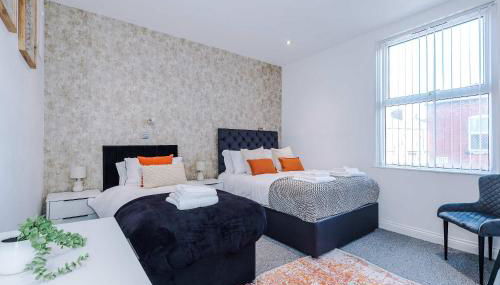 3 bedroom town house - Etihad Stadium - Free Parking - Foto 1