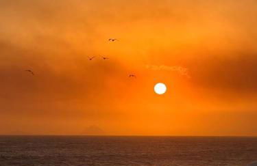 Loft com Suíte Beira-Mar, mobiliada e Wi-Fi - vista para o mar, pé na areia - Foto 17