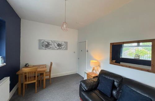 Garrick's Suite-Home away from Home- suitable for couples retreat, Contractors and NHS- free parking - Foto 15