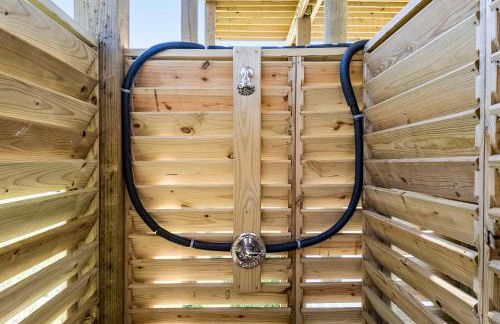 Gorgeous 4BD with Hot Tub, Golf Cart, Deck, Gourmet Kitchen - Foto 45