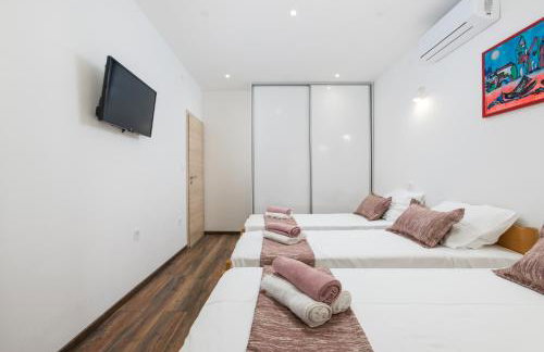 Seaside Villa near Trogir - Poljica - Photo 26