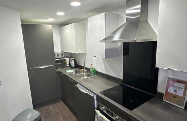 1BR Hideaway Near NEC & Resorts World - Ideal for Travelers - Foto 25