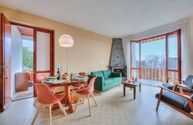 La Perla Bianca Lake View - Photo 10