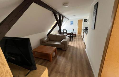 Ferienwohnung und Monteurzimmer Nähe Leuna, Merseburg, Halle und Leipzig - Foto 1