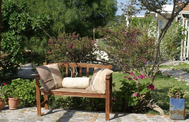 Holiday Home With Garden in Kritinia - Foto 25