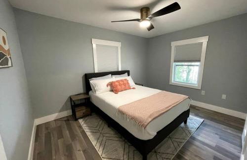 Cozy Savannah 5BR Home - Foto 8