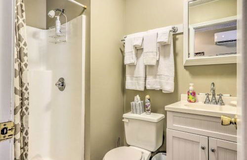 Steps to Lake Cheerful Camdenton Cottage! - Photo 18