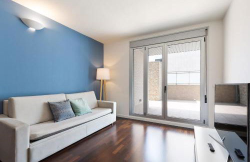 Port Forum Apartments by Olala Homes - Photo 45