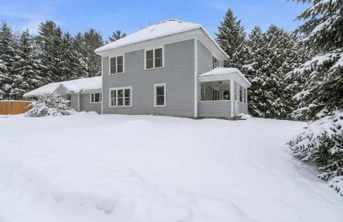 Mountain Getaway Sauna Outdoor Games Hot Tub - Photo 3