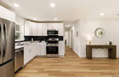 Elegant Auburndale Rooms Near the Speedway & Lake - Foto 24