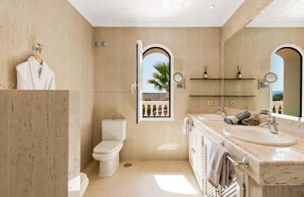 Golden Mile Villa Close to Beach - Foto 28