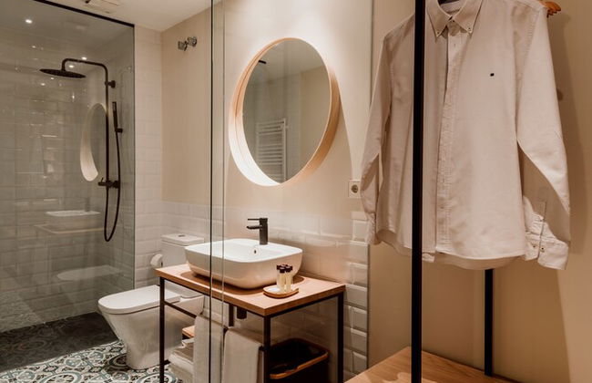 Boutique Palacio Condes de Cirac - Photo 19