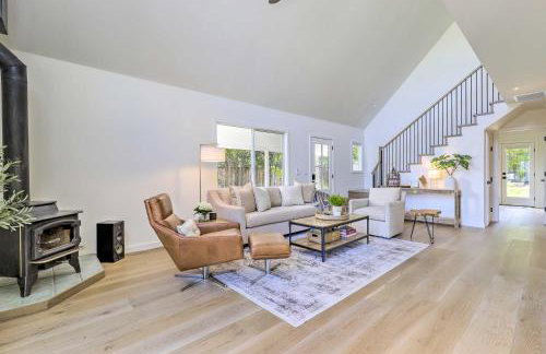 Luxe Wine Country Getaway with Vineyard Views - Foto 6