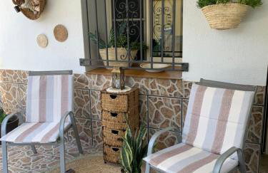 Casa Enric , con zona infantil, piscina y parking privado - Foto 3
