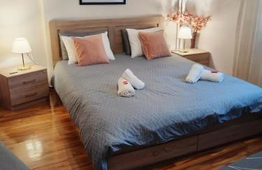 2BDR Downtown Veria Peach Blossom - Photo 2