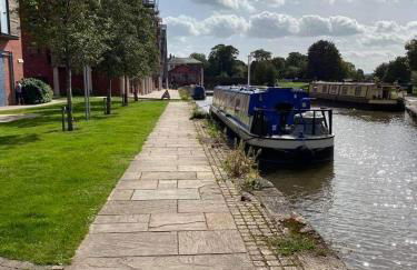 Chester City Centre Waterfront Apartment - Photo 65