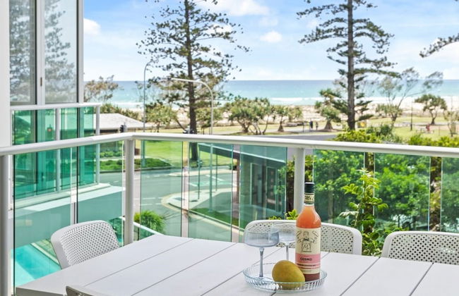 Luxury Beachfront Stay in Kirra - Photo 14