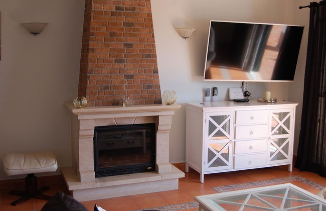 Charming 3-bedroom Villa With Wifi and Central Heating in Beautiful Santa Bárbar - Foto 13