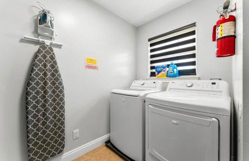 PCB Sleeps 22! 2 Homes, 2 Pools, 2 Mini Golf - Foto 53