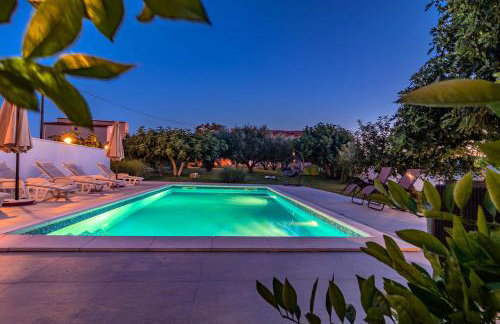Villa Kutija with heated pool - Foto 42