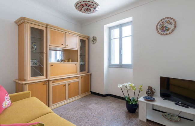 1 bedroom Apartment in Ventimiglia - Photo 2