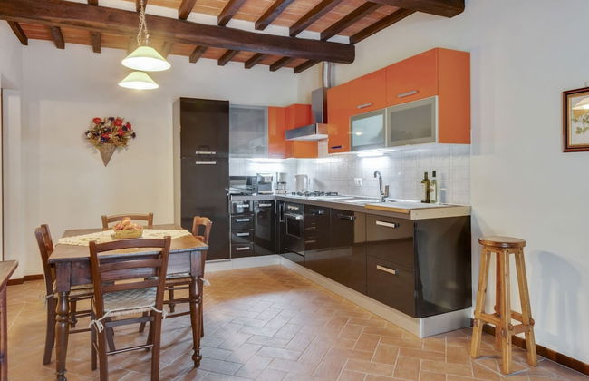 Farmhouse in Tuscany With Pool & Vineyard View - Foto 11