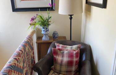 Upper House Stunning Country Home - Photo 57