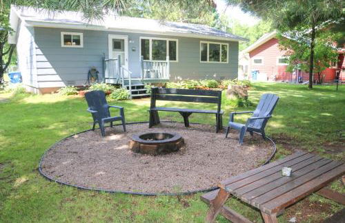 Fishermens Paradise with Fire Pit on Rice Lake! - Foto 18