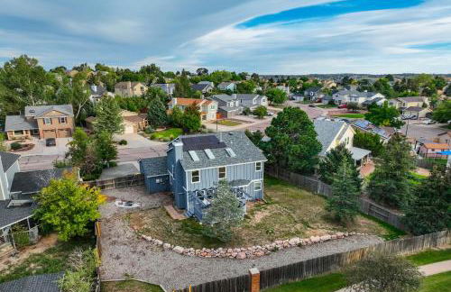 Modern 6BR Home in Briargate - Pet Friendly - Foto 50