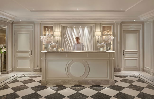 Four Seasons Hotel George V - Photo 73