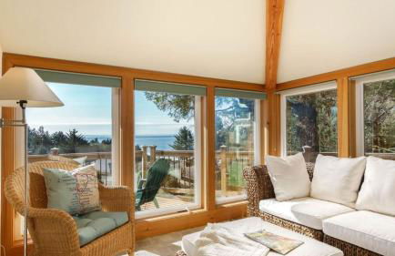Coastal Getaway in Manzanita w Fire Pit, Guest House & Views Seagrove by Avantstay - Foto 8