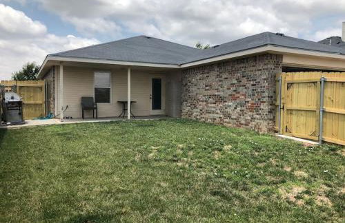 McKinley House - Gym, Garage and Fenced Yard - Photo 14