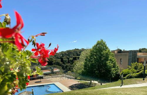 Pretty garden apartment next to a charming beach - Foto 18